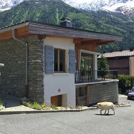 Séjour chez l'habitant Chalet Bacchus *